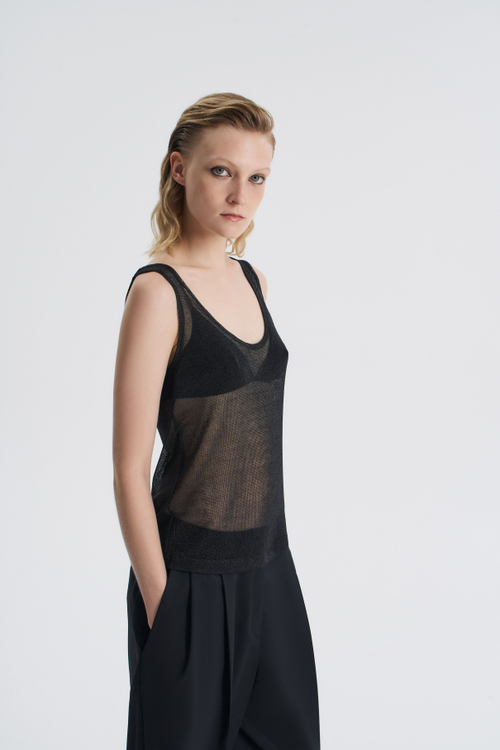 Майка из декоративной сетки