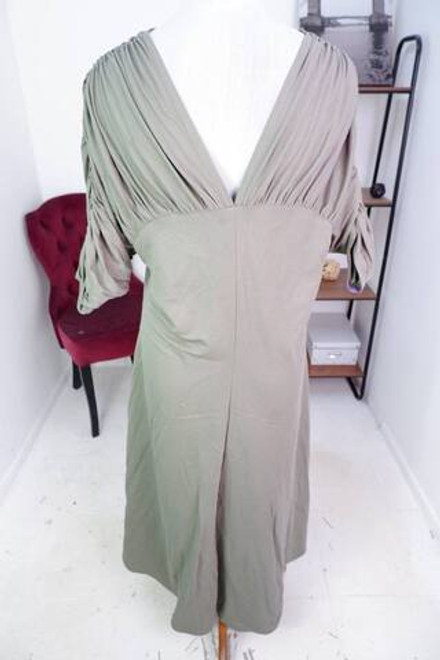 Платье Одевайся Легко практичное, маркировка S, визуально на 44 размер, новое