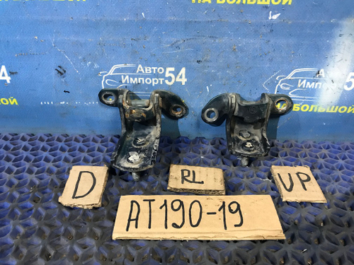 Петля двери задней левой TOYOTA CARINA E 1996