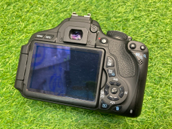Canon 600D Kit 18-55mm 3.5-5.6 IS II 15.700 кадров