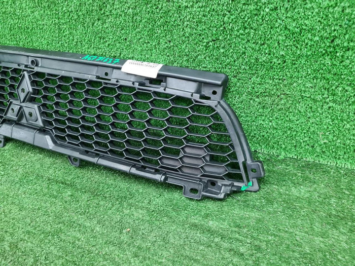 Решетка радиатора Mitsubishi Outlander 2 XL 09-13