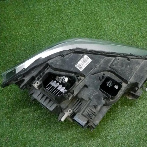 Фара левая BMW X1 F48 (2015-2019) LED (в пленке)
