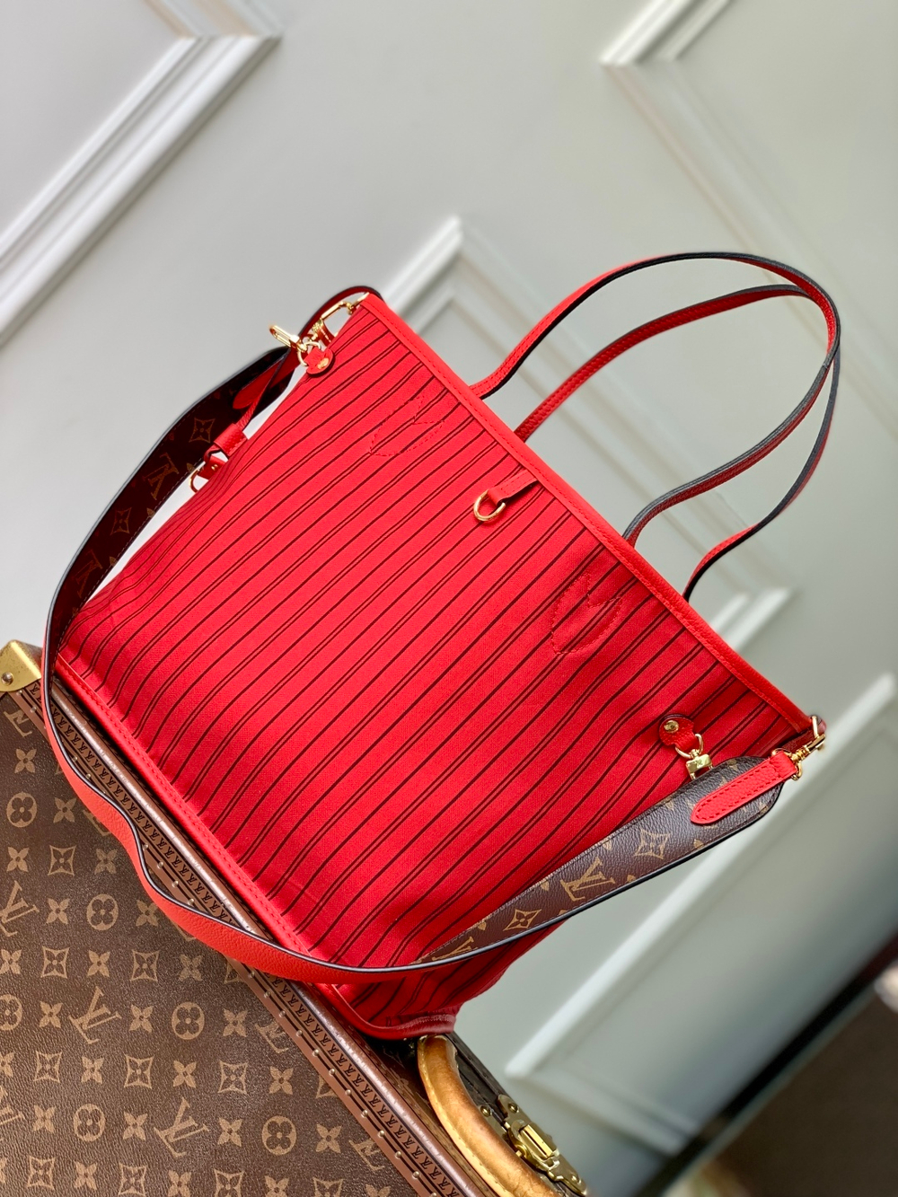 Louis Vuitton Neverfull Bandouliere Inside Out MM
