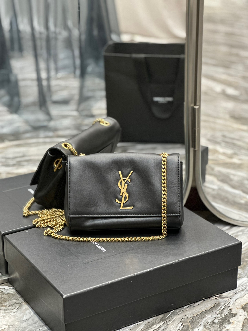 Saint Laurent Kate Small Reversible Chain Bag 22 cm