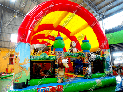 Надувной батут "Зверята с крышей 3" со скалодромом, 11*7*6 м