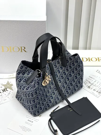 Сумка Dior Toujours Жаккард Denim Dior Oblique синего цвета