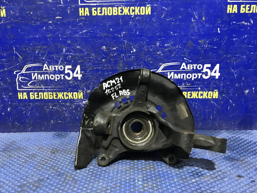 Ступица передняя левая TOYOTA IPSUM 2001-2009