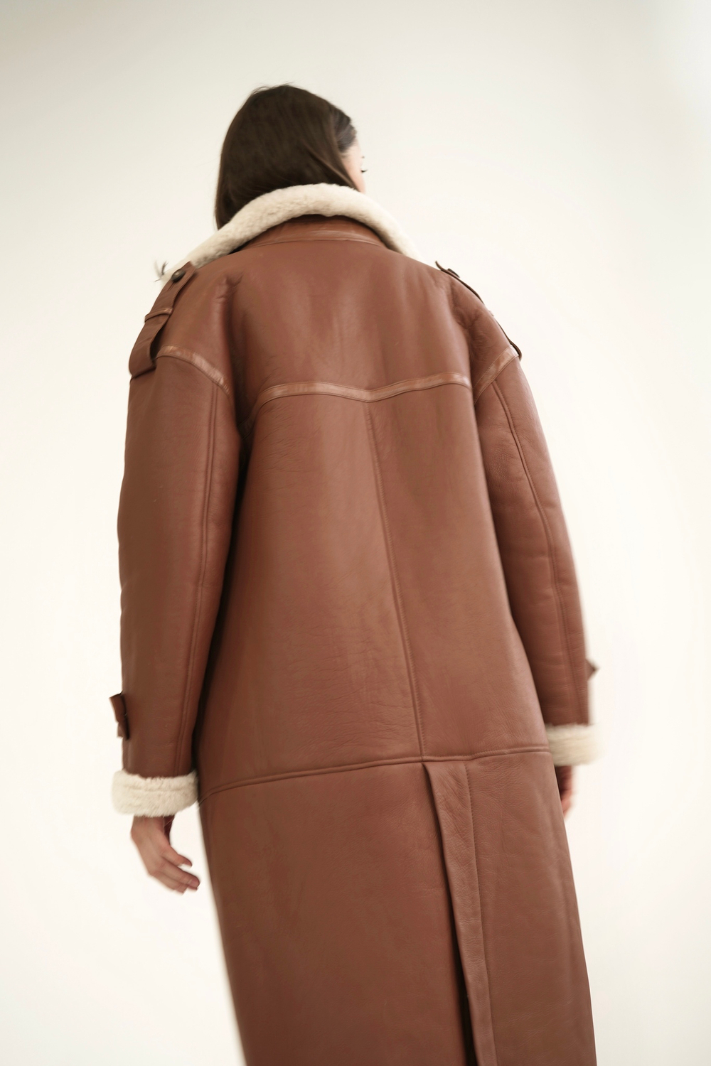 Дубленка-пальто карамель