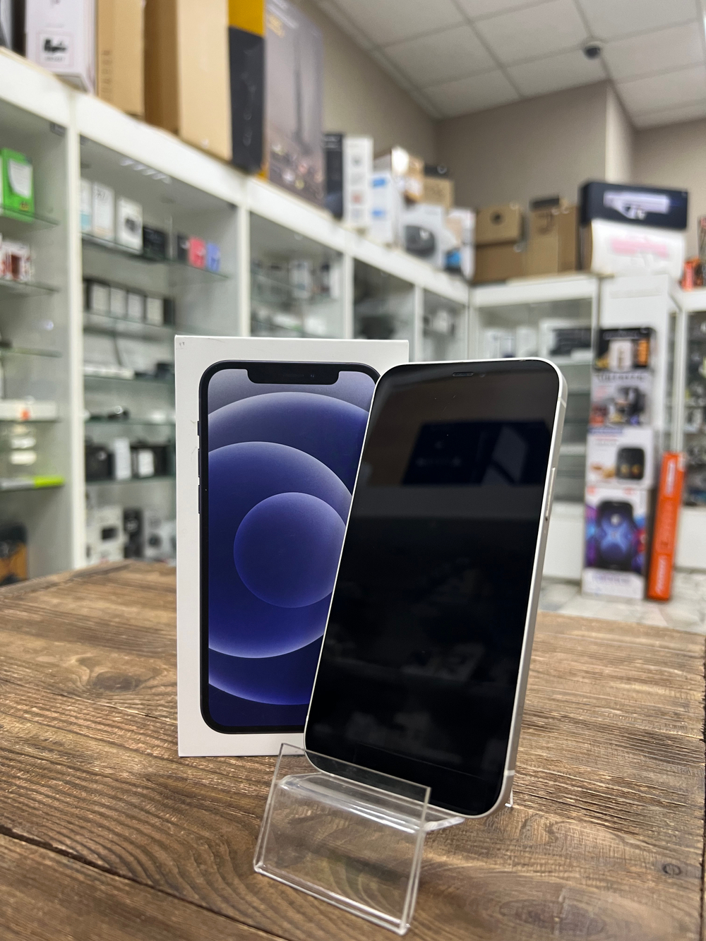 Б/У iPhone 12 128 White