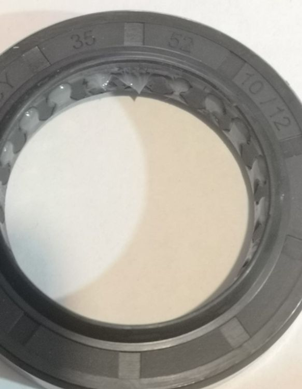 Сальник бака 35*52*10 со смазкой