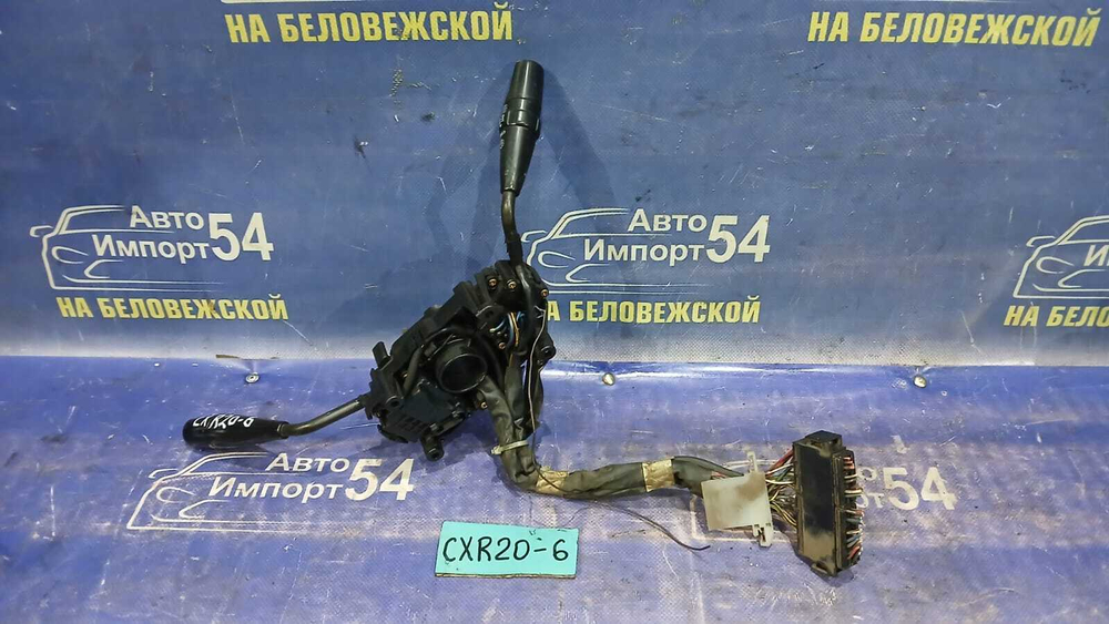 Переключатель подрулевой TOYOTA ESTIMA 1992