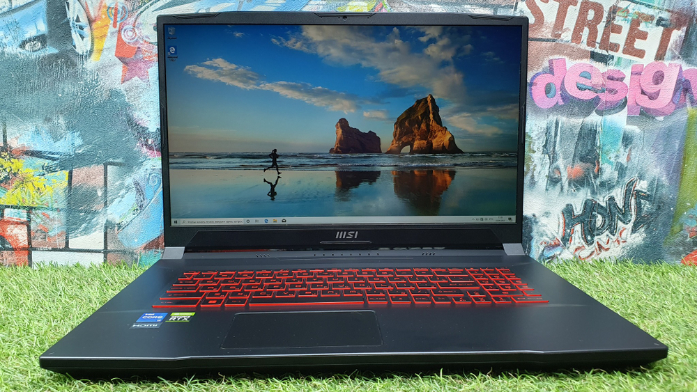 Игровой 17.3" MSI i7-12/16Gb/RTX 3050 4 Gb/144Hz/ Katana GF76 12UC-257XRU [9S7-17L422-257]