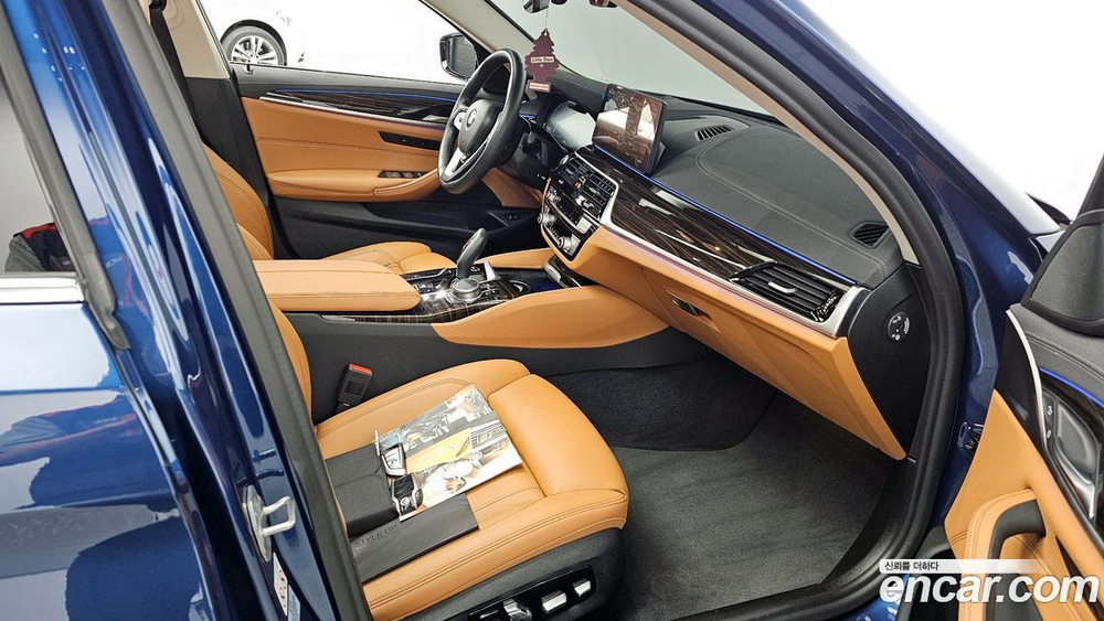 BMW 5 Series (G30) 520i Luxury (11.2020)