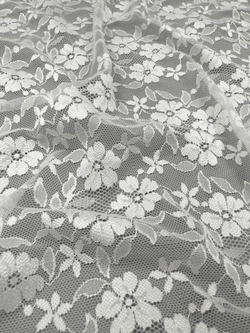 Гипюр эластичный белый ширина 150 см плотный С ПЯТНАМИ