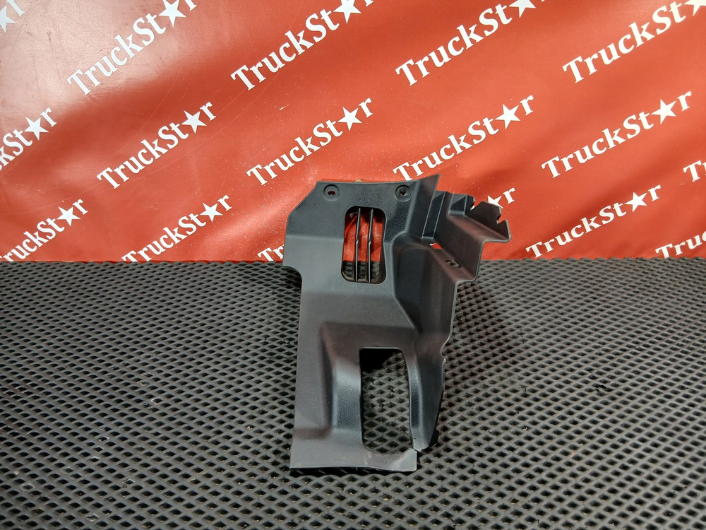 Накладка торпедо 2023г