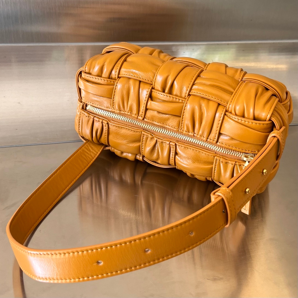 Bottega Veneta Small Brick Cassette 24 cm