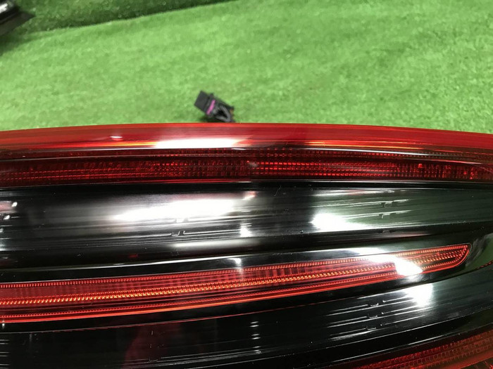 Фонарь правый внешний Porsche Macan 95b (14-18)