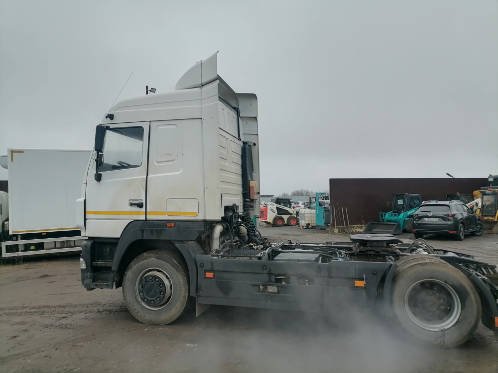 МАЗ 5440 4x2 Седельный тягач 544028-570-031 (Дизельный, 11,6 л, 423 л.с., МТ)