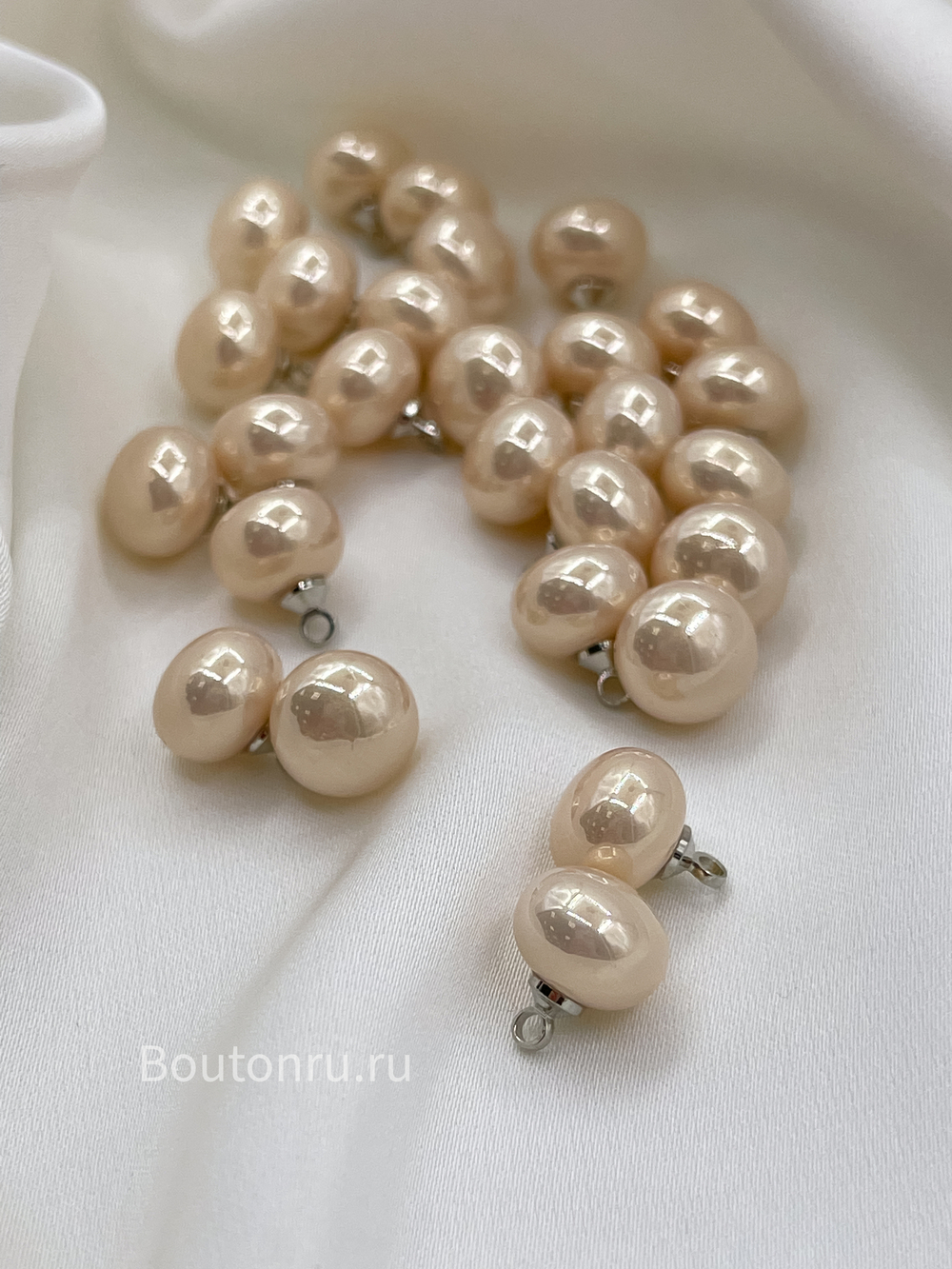 Пуговицы Жемчужные4 пудровые 10 мм