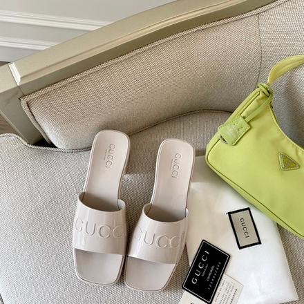 Gucci Rubber Slide Sandal