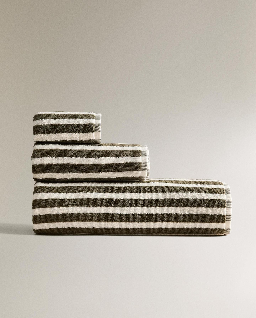 Zara Home - Красочное полосатое банное полотенце, коричневый, 50х90 см