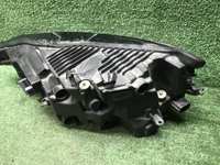Битая Фара правая Volvo XC60 2 (2017-2021) LED