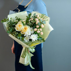 Букет с пион.розой и эвкалиптом
