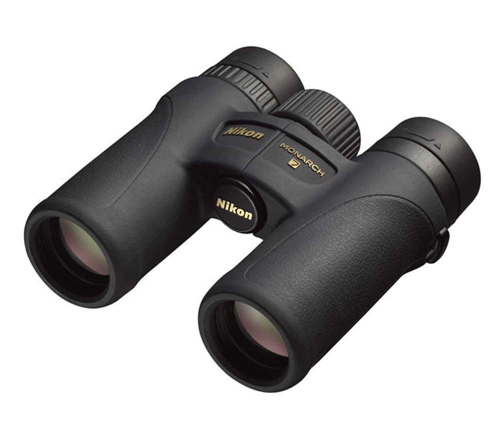 Бинокль Nikon Monarch 7 10x30