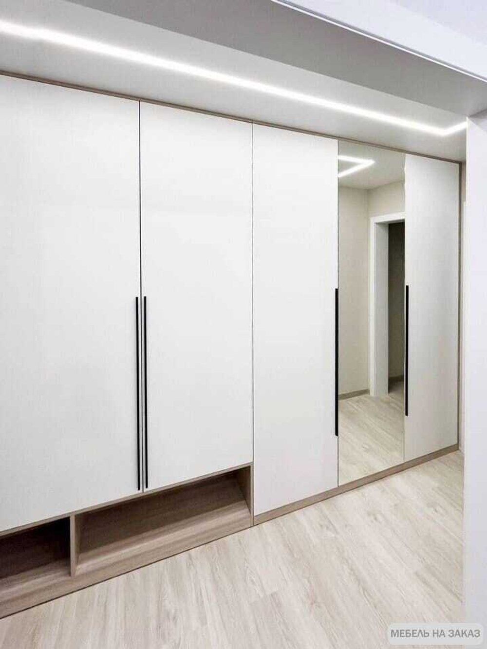 Шкаф с обувницей в прихожую