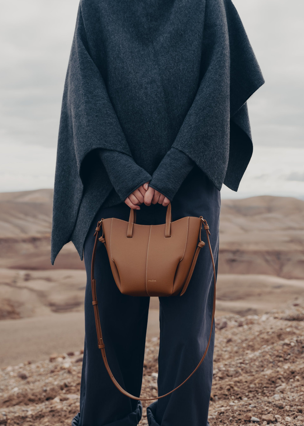 POLENE СУМКА CYME TOTE NANO, ЦВЕТ ВЕРБЛЮЖЬЕЙ ШЕРСТИ