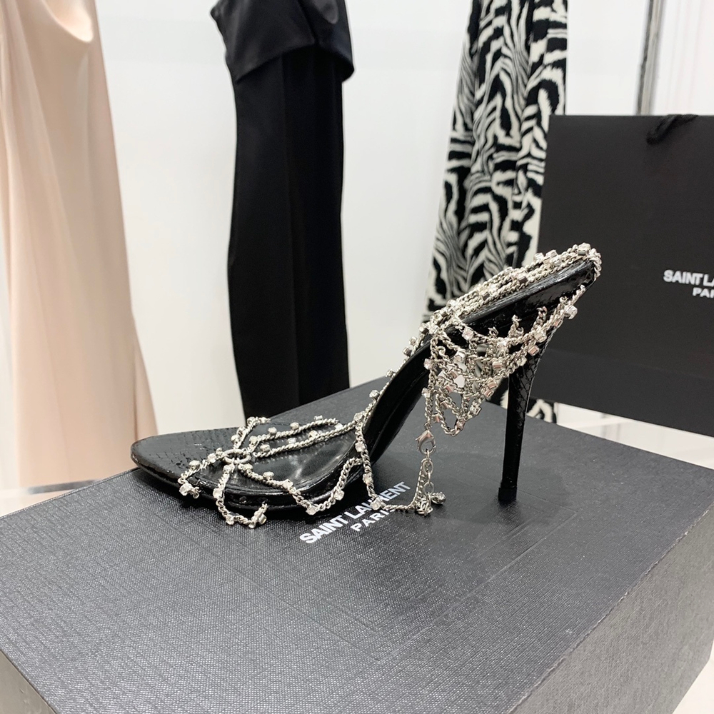 Saint Laurent Pumps