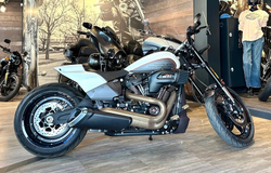 Harley-Davidson FXDR 114 (Белый)