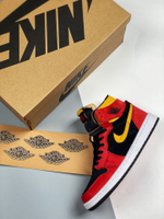 AIR JORDAN 1 HIGH ZOOM COMFORT BLACK/CHILE RED/WHITE/UNIVERSITY GOLD