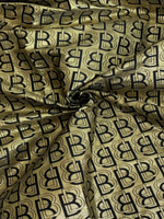 Костюмная жаккард буквы, черный/золото FC#51