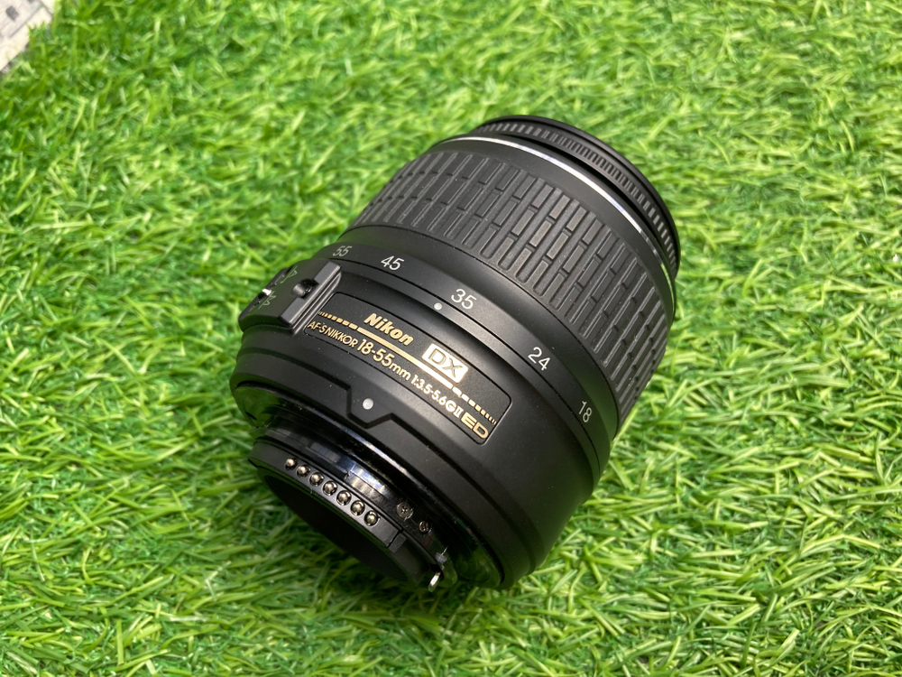 Nikon D60 Kit 18-55mm (8.900 кадров)
