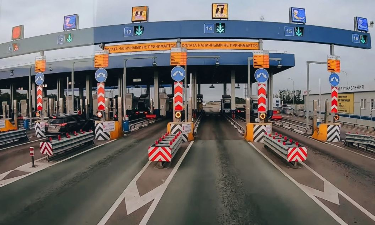 С 2 марта «Автодор» повысил тарифы на платных трассах: новые цены, исключения и выгода с транспондером
