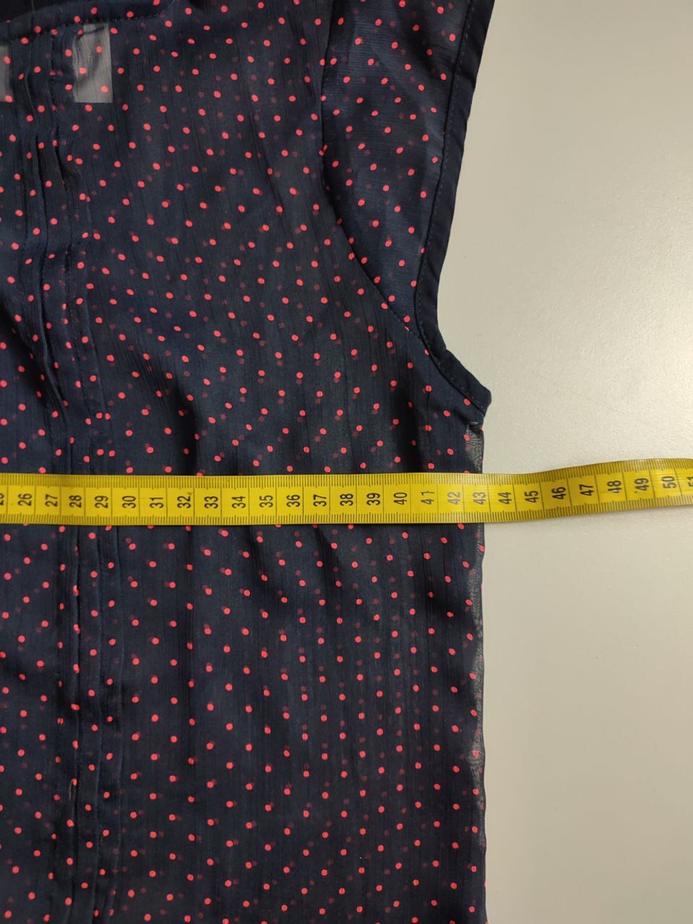 Блузка Camaïeu в мелкий горошек, визуально на 44 размер