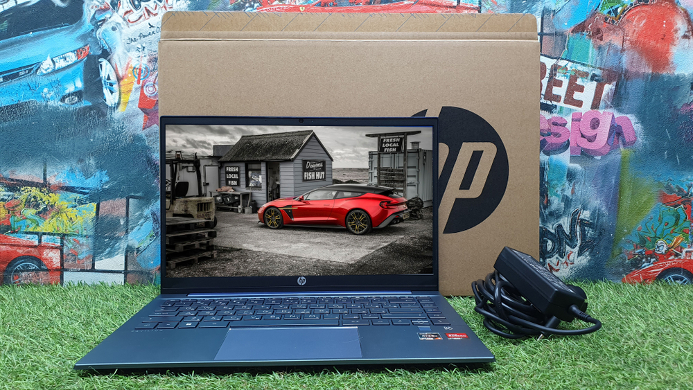 Ноутбук HP Ryzen 7/16 Gb/FHD/ Pavilion 14-ec0001ur 5D5B9EA/Windows 10
