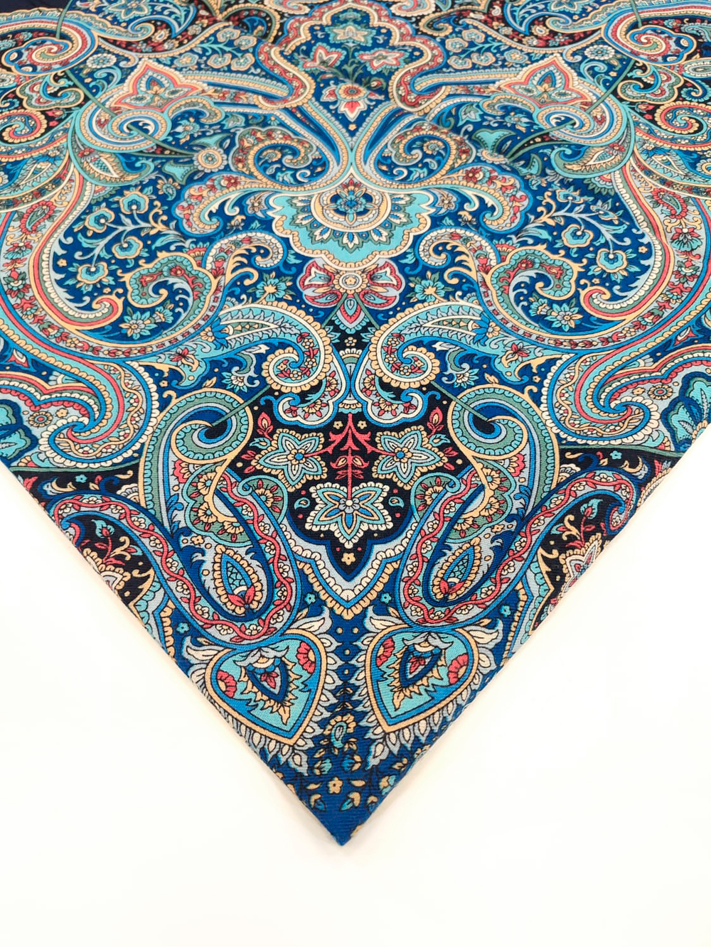Павловопосадский платок Поцелуй русалки 1928-14
