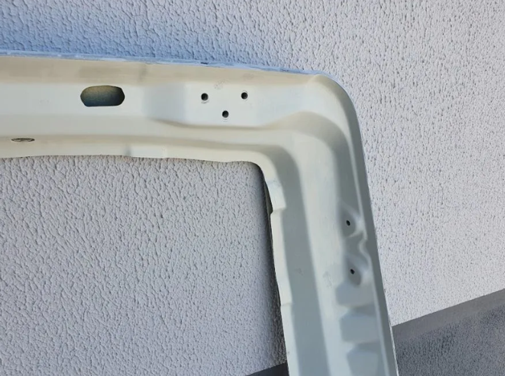 Задняя дверь хлопушка Mercedes Vito W638