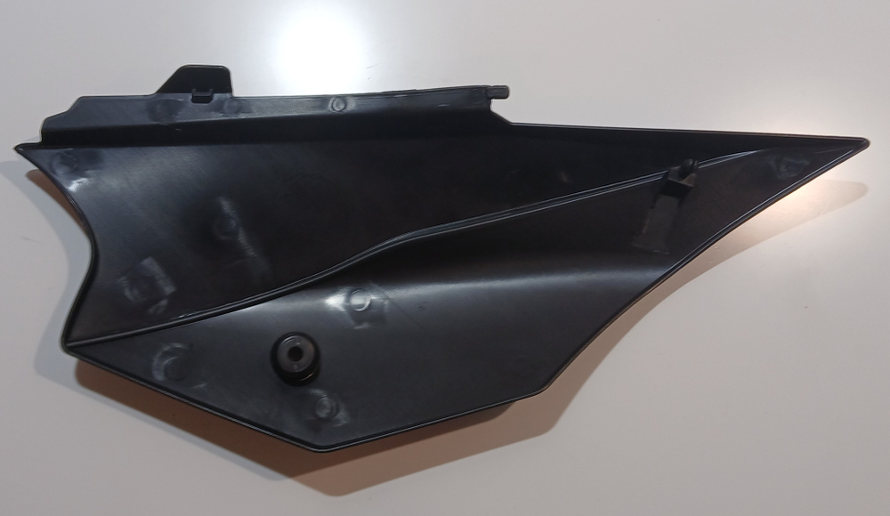 Пластик задний правый Питбайк KAYO EVOLUTION K125EM