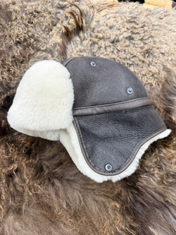 Шапка из натуральной овчины