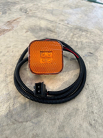 Указатель боковой SHAANXI (фонарь габаритный) DZ93189810002/81.25260.6101