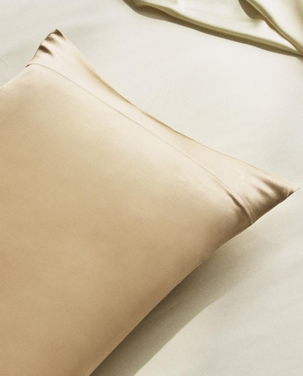ZARA HOME НАВОЛОЧКА ИЗ 100% ТУТОВОГО ШЕЛКА, ЗОЛОТОЙ