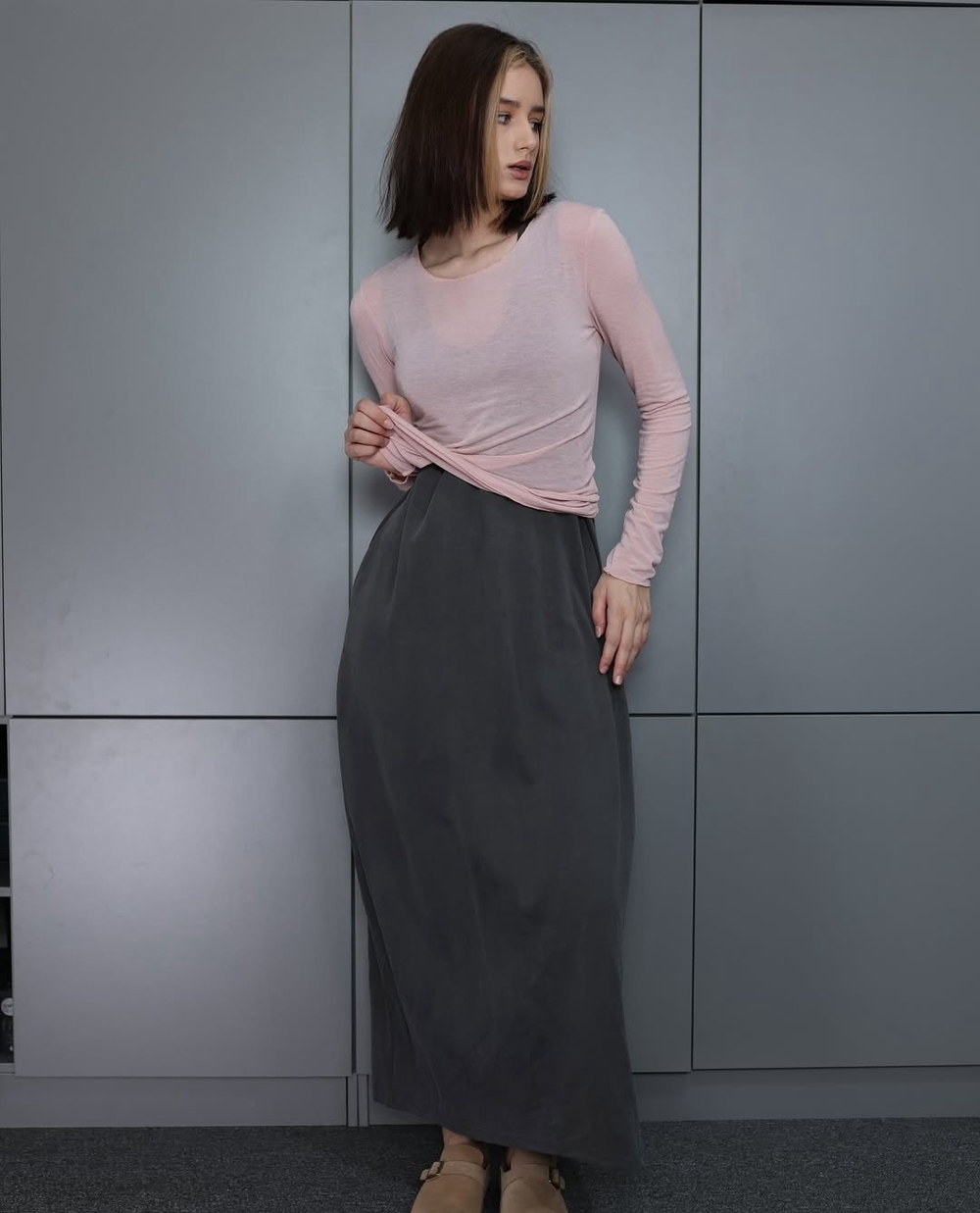 платье макси без рукавов