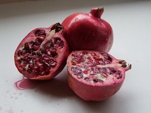 Bud Parfums Rouge Pomegranate