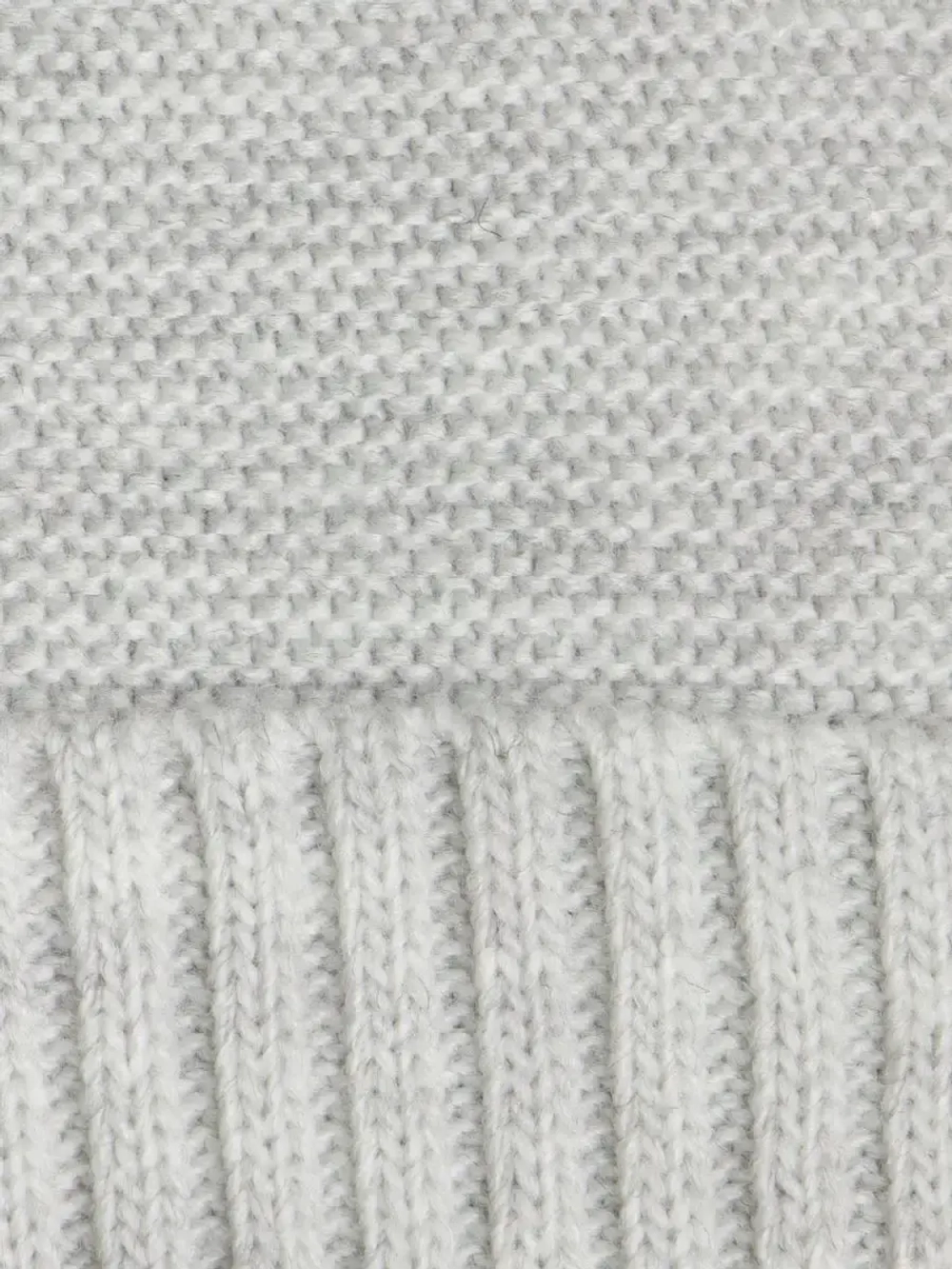 Шапка и снуд вязаная демисезонная для детей