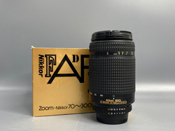 Nikon AF Zoom-Nikkor 70-300mm f/4-5.6D ED