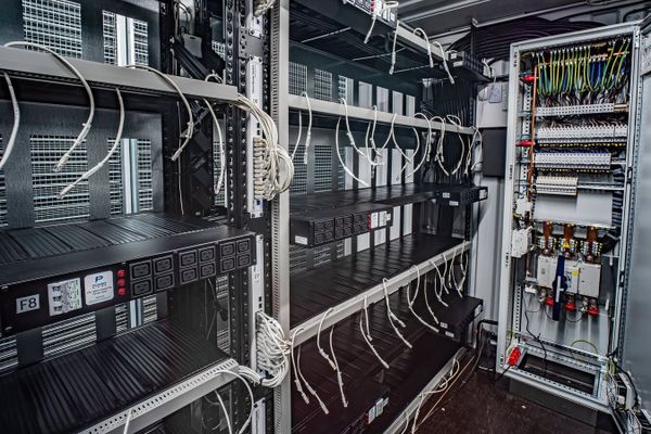 Пошаговое руководство по выбору PDU для подключения асиков  Antminer, Whatsminer и других.