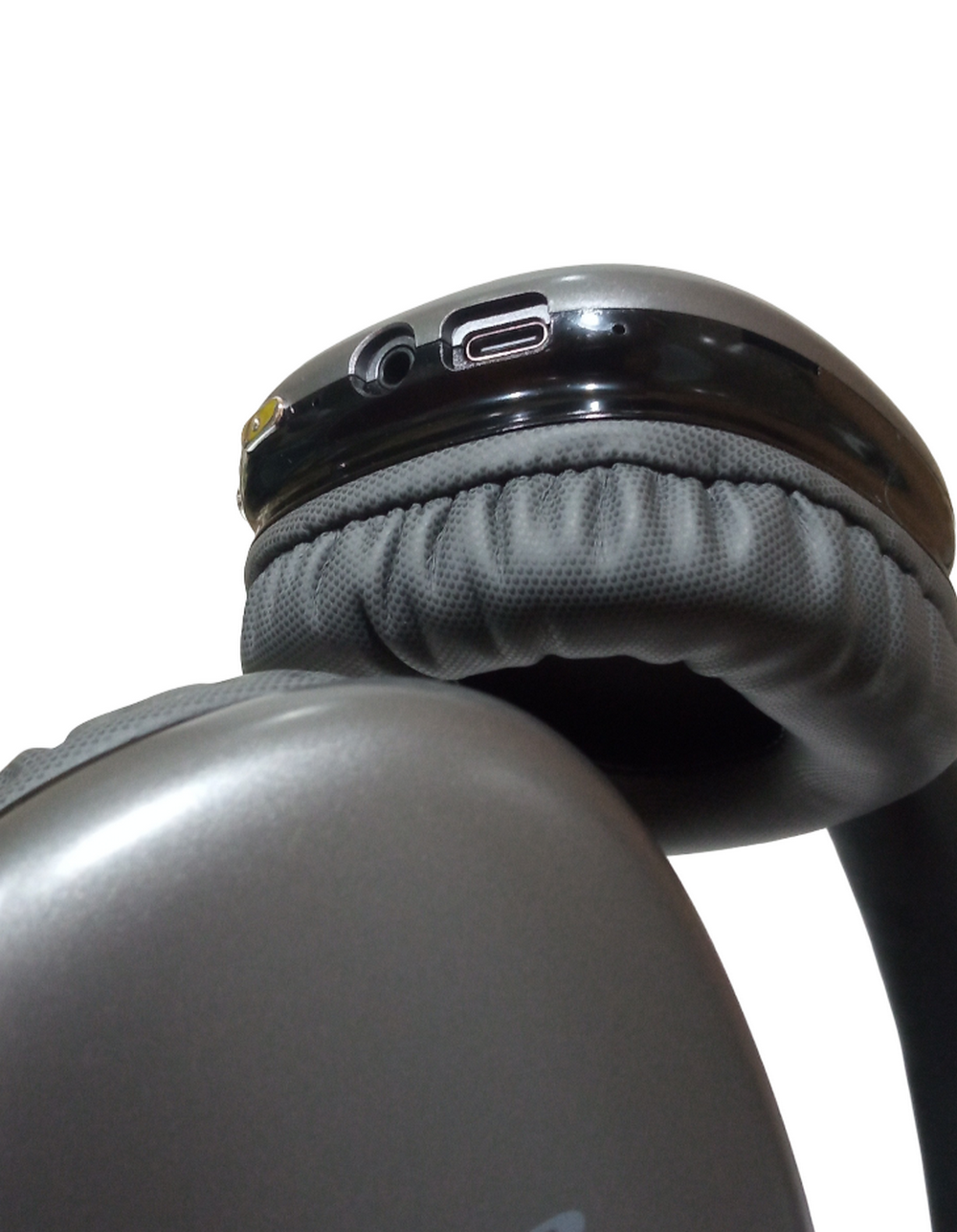 Наушники беспроводные полноразмерные Stereo Awei AT8PRO